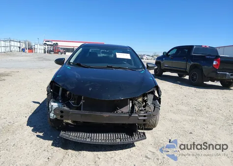 2015 Toyota Corolla S Plus z USA, uszkodzony, nr VIN 5YFBURHE3FP253412